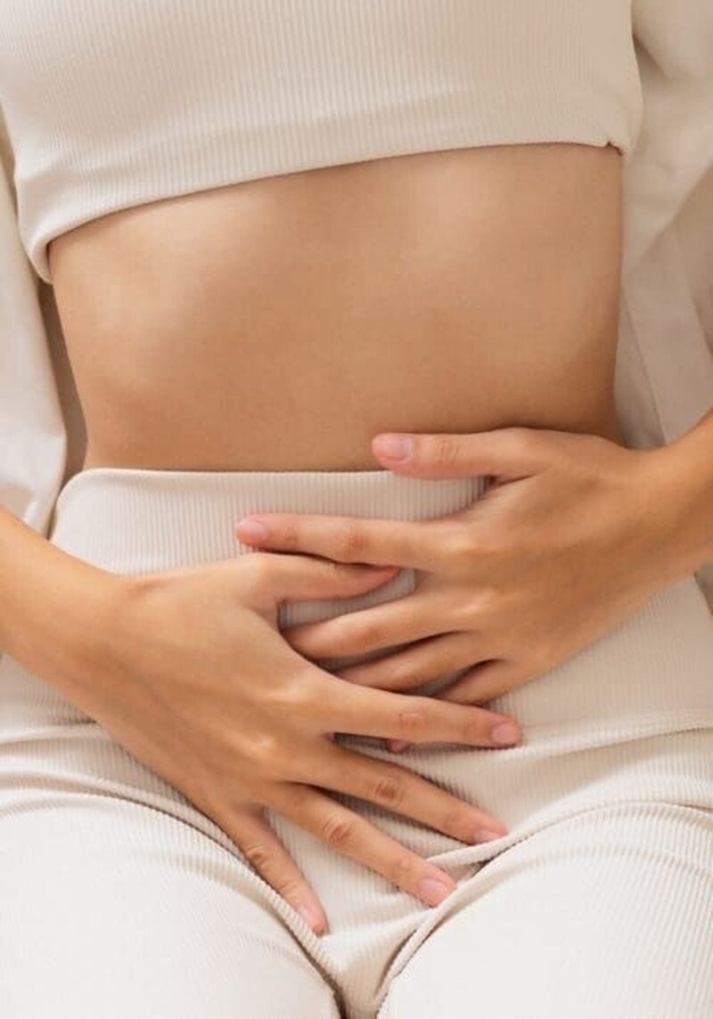 Dor Pélvica Não é Normal: O que o seu útero está tentando te dizer