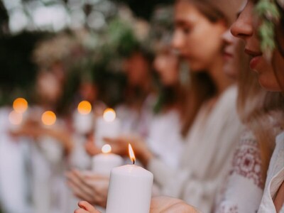 As Guardiãs da Nova Frequência: